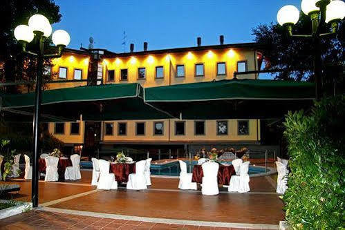 Grand Hotel Villa Dei Papi Marino Buitenkant foto